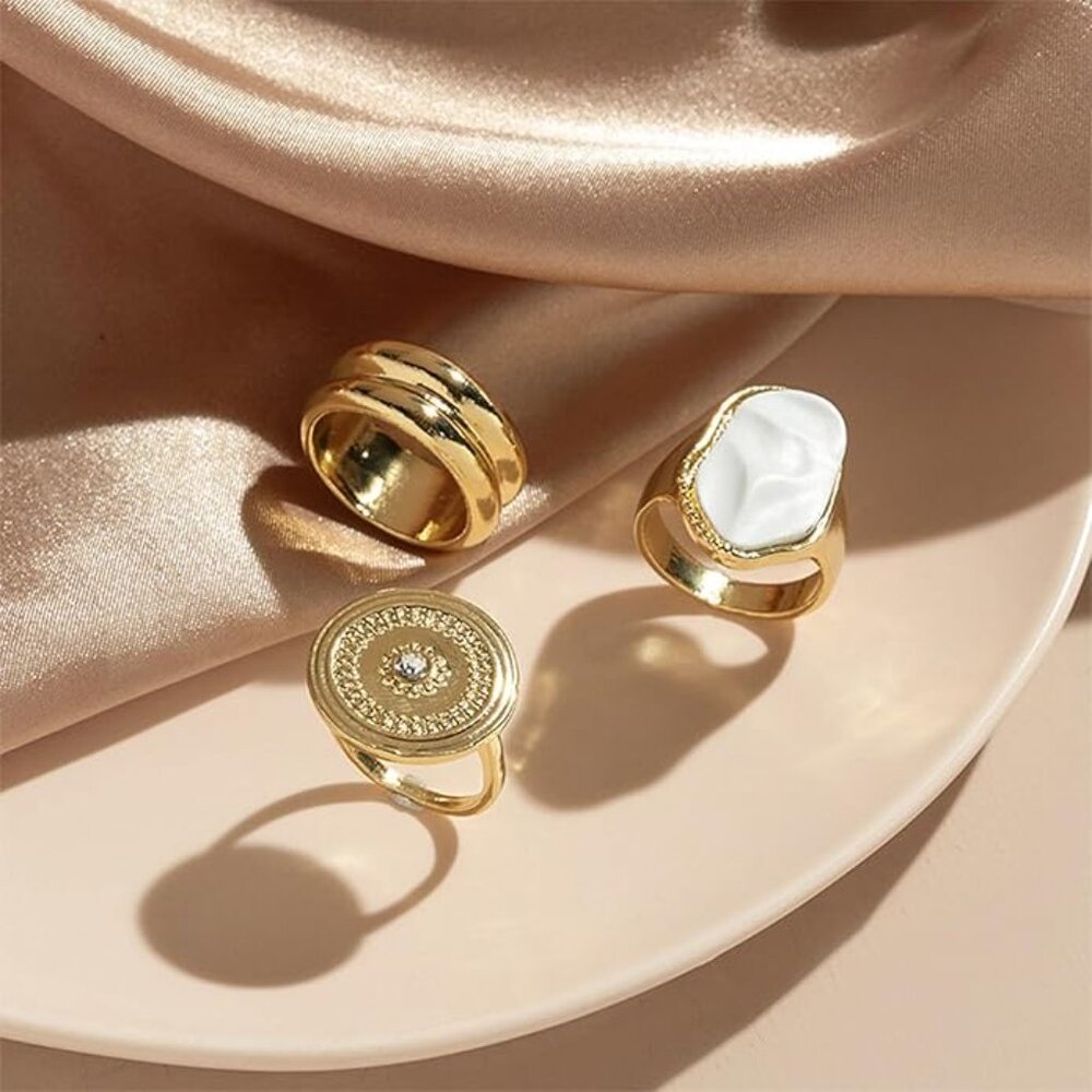 Pearl ring set/ stack - Picture 5 of 5